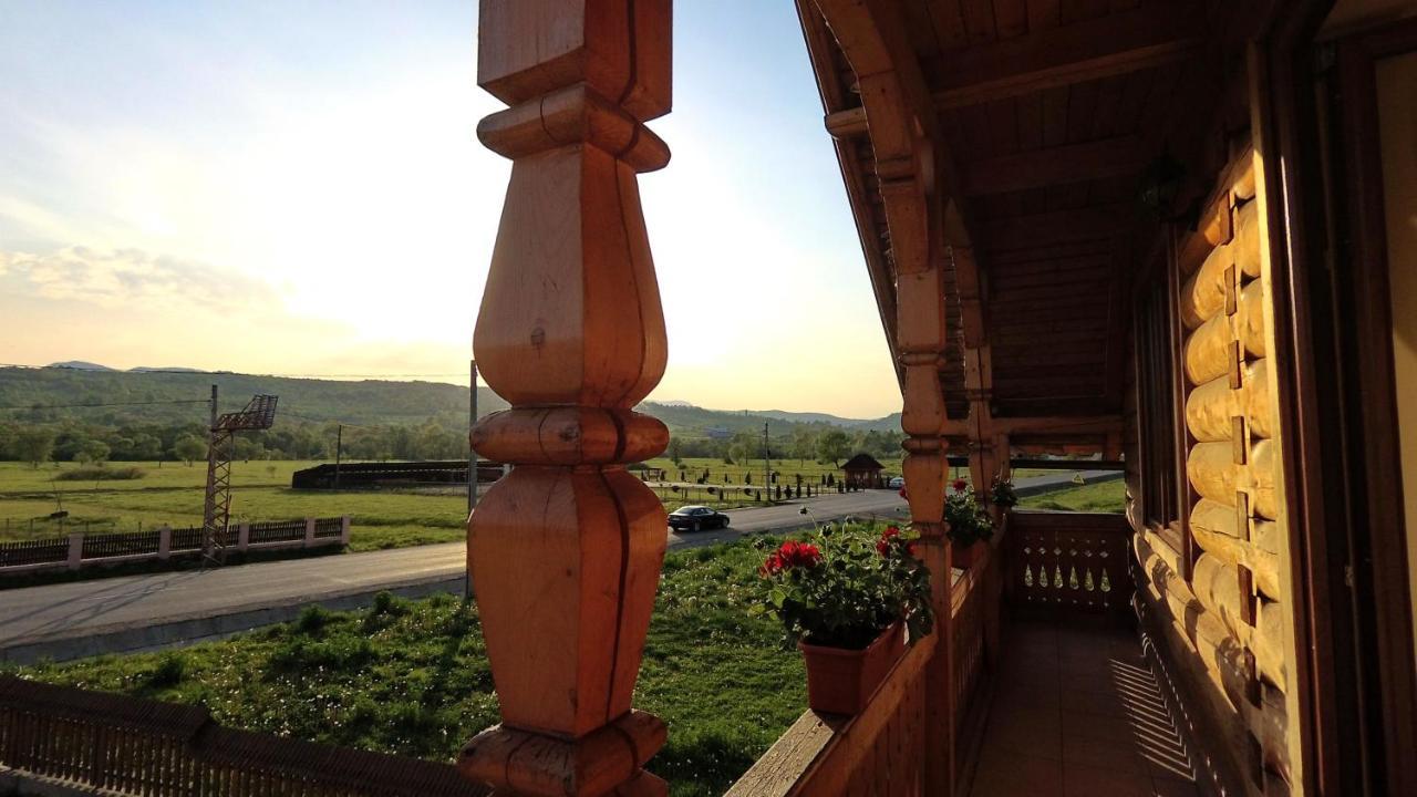 Acasa In Maramures Feresti المظهر الخارجي الصورة